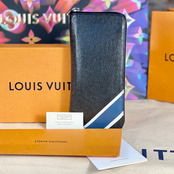 ✨💎AUTHENTIC💎✨Louis Vuitton Vertical Zippy … - Picture 1 of 16